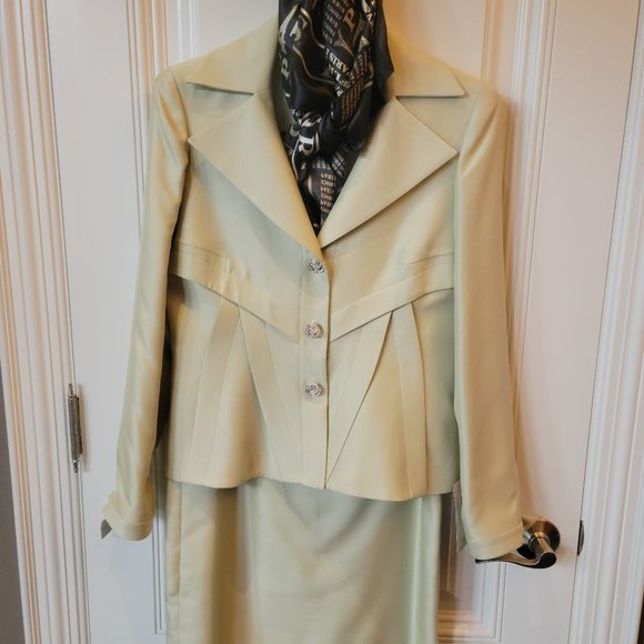 NWT-Sunny Choi skirt suit - Picture 1 of 16